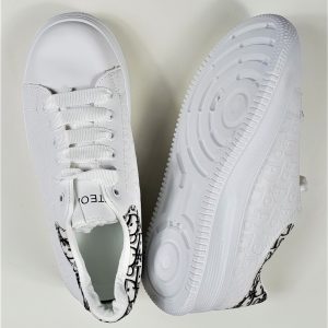 White Sneaker J09