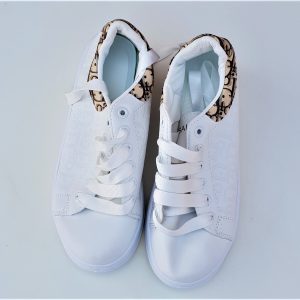 White Sneaker J03